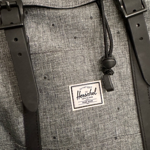 Herschel Little America Heathered Gray Black Dot Backpack EUC - Picture 3 of 5
